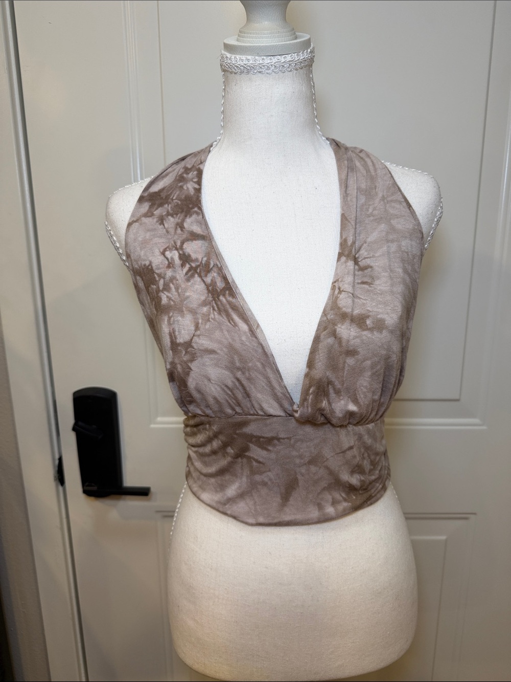 Tie-Dye Deep V Halter Crop Top in Taupe